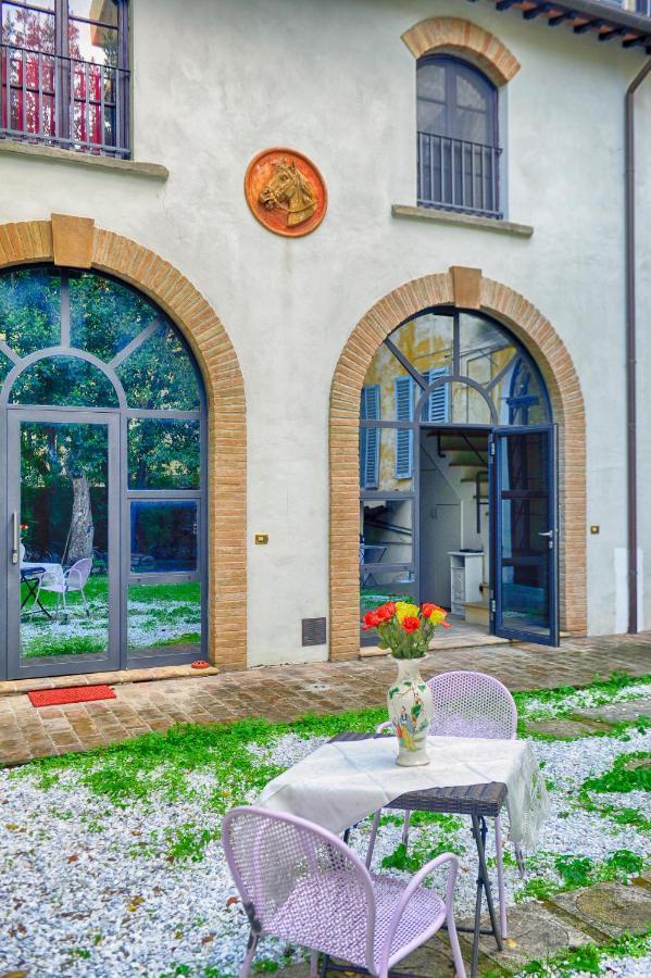 Scuderie Il Magnifico Apartamento Florença Exterior foto