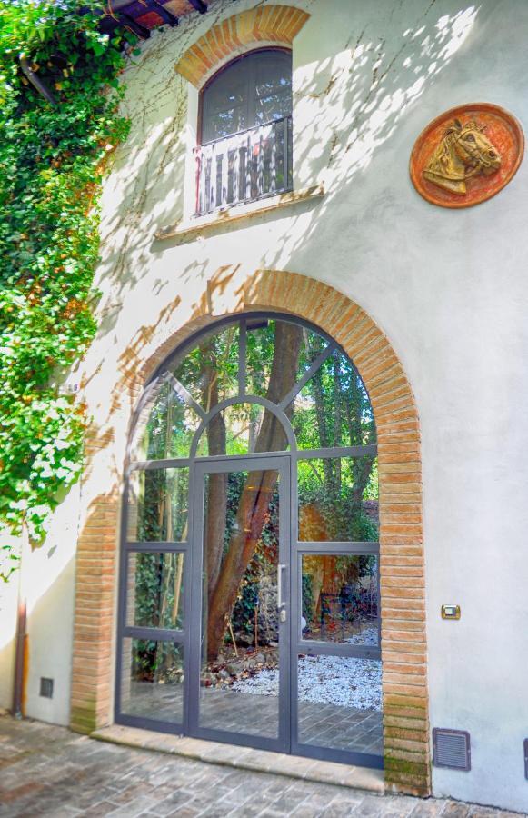 Scuderie Il Magnifico Apartamento Florença Exterior foto